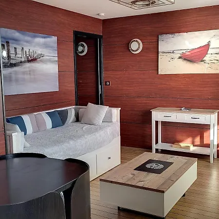 Face Acces Plage, Balcon, Parking - Fr-1-652-14 דירה *